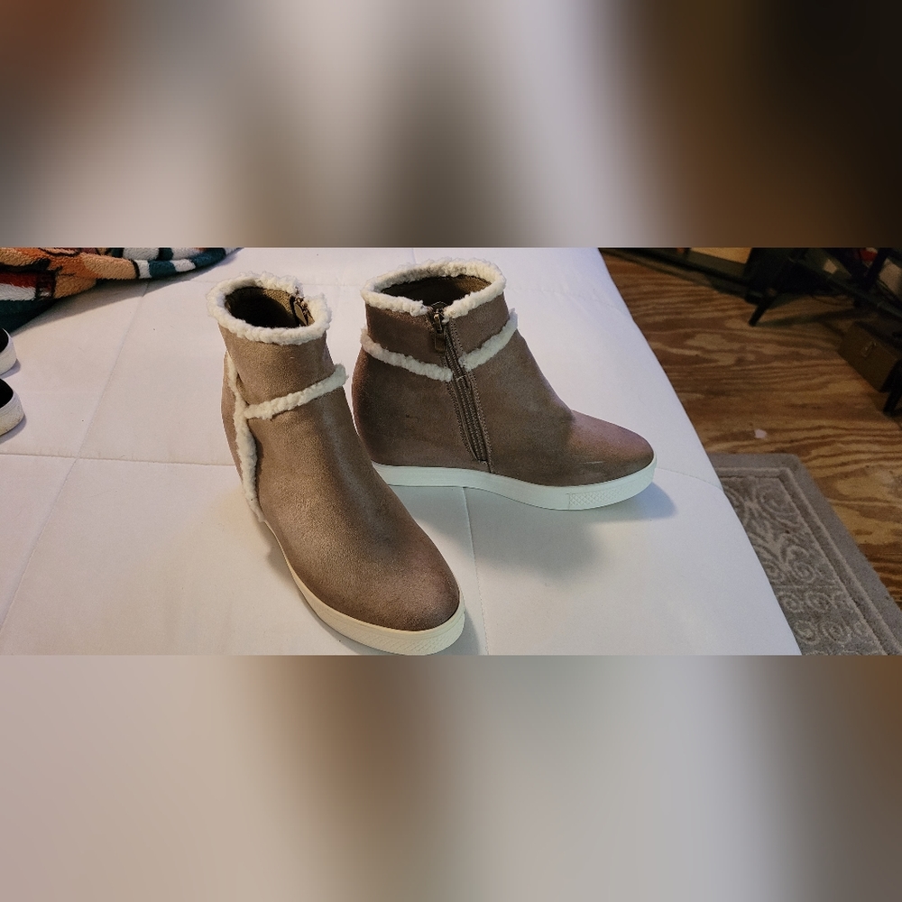 Ankle boots